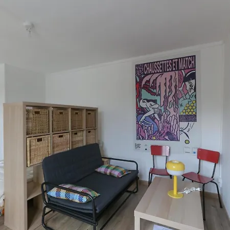 Pleasant Studio In Hypercenter * Saint-Denis